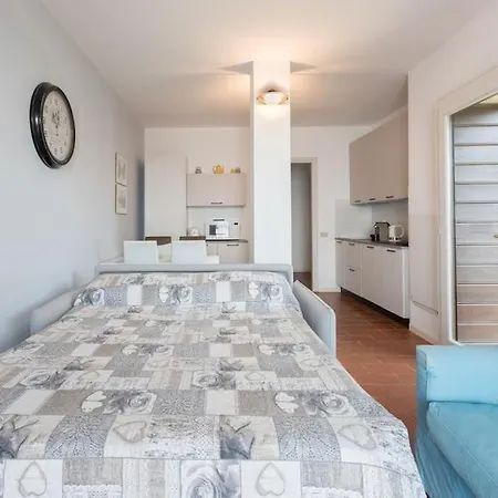 A Balcony On Maggiore Apartment Belgirate