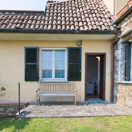 A Balcony On Maggiore 벨지라테