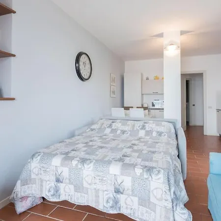 Apartament A Balcony On Maggiore Belgirate