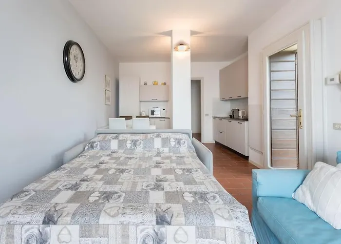 A Balcony On Maggiore Apartman Belgirate