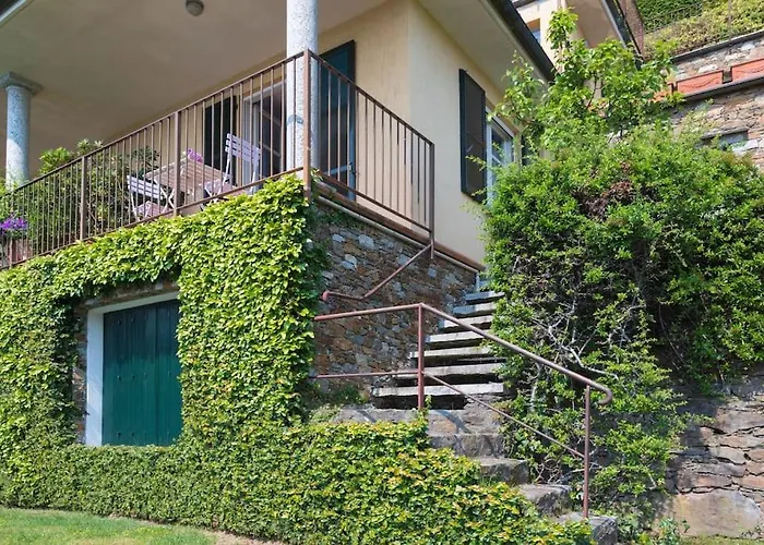 A Balcony On Maggiore Apartman Belgirate