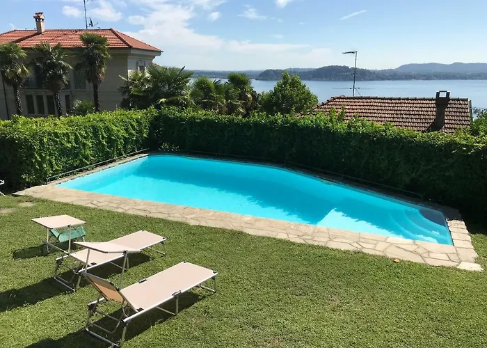 Apartament A Balcony On Maggiore *